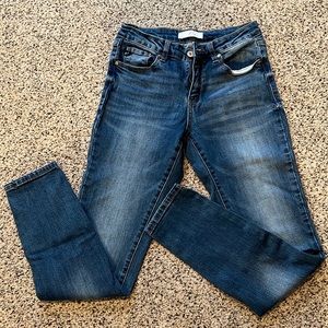 KanCan Mid-Rise Skinny Jeans EUC